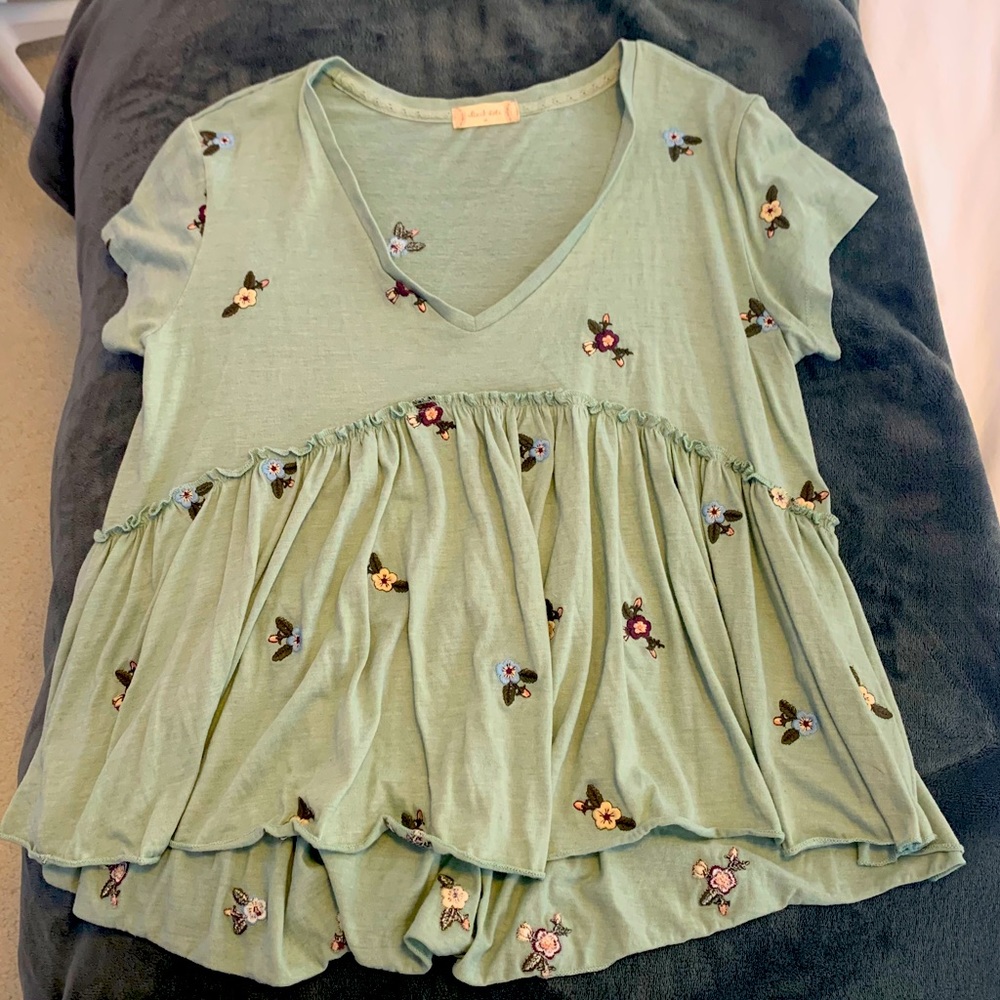 Altars State Peplum V Neck